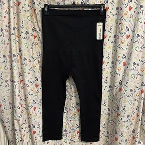 Shapermint Empetua High-Waisted Shaping Capri Legging